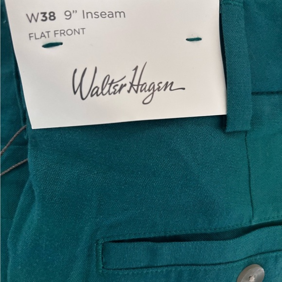 Walter Hagen Green Flat Front Shorts - Picture 3 of 6